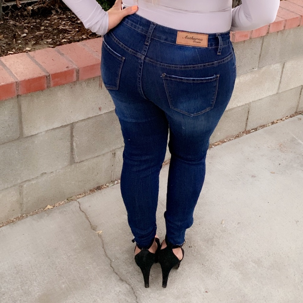 MB Jeans - Picture 2 of 3